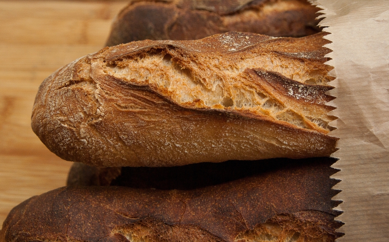 boutique-BIOT-min_dish-food-baking-cuisine-bread-bakery-399077-pxhere.com